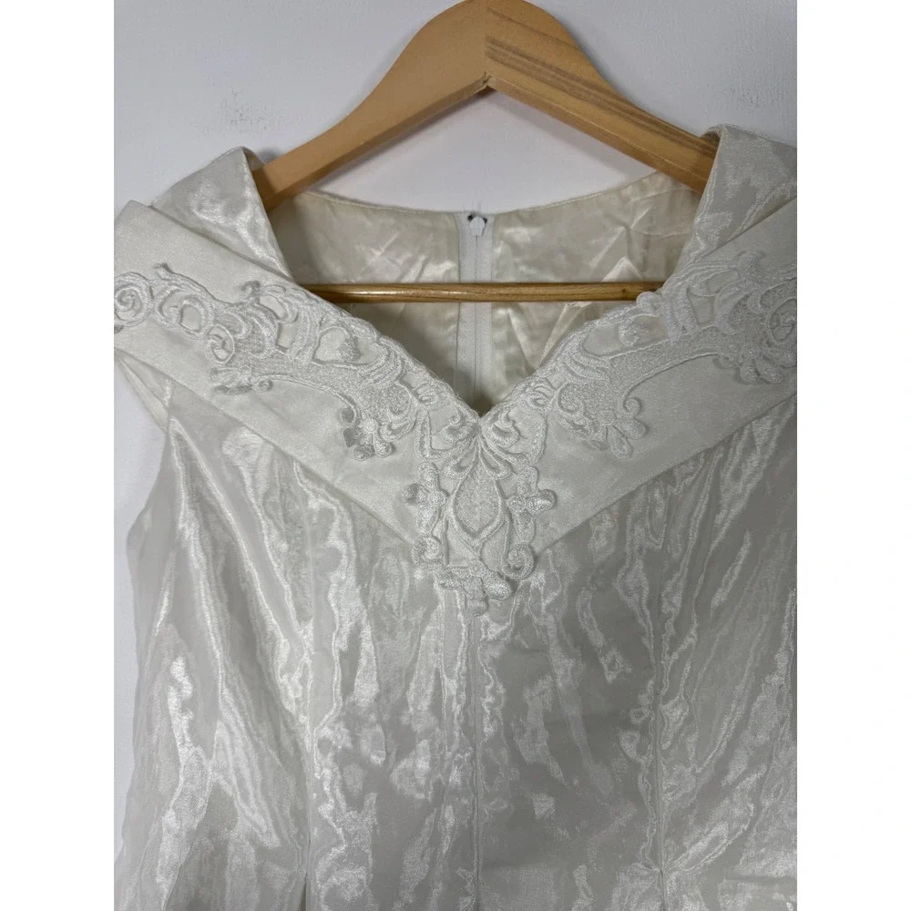 Vintage Jessica McClintock Girl 12 Dress Ivory Organza Embroidered Portrait Sash